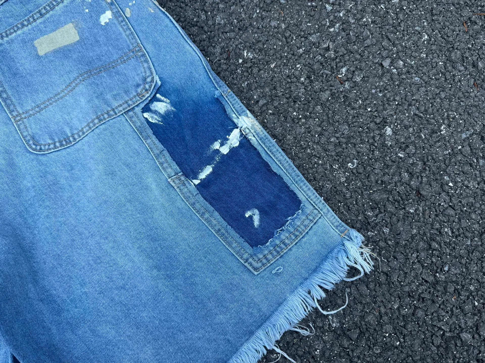 P200💰GD098 GALLERY DEPT splashing ink and paint destroying the edges, retro washed and distressed high street logging workwear denim shorts Workmanship: original accessories Customized original Logo buttons YKK zippers 6 complete labels Original hang tag Color: blue Size: S-XXL (28 30 32 34 36)